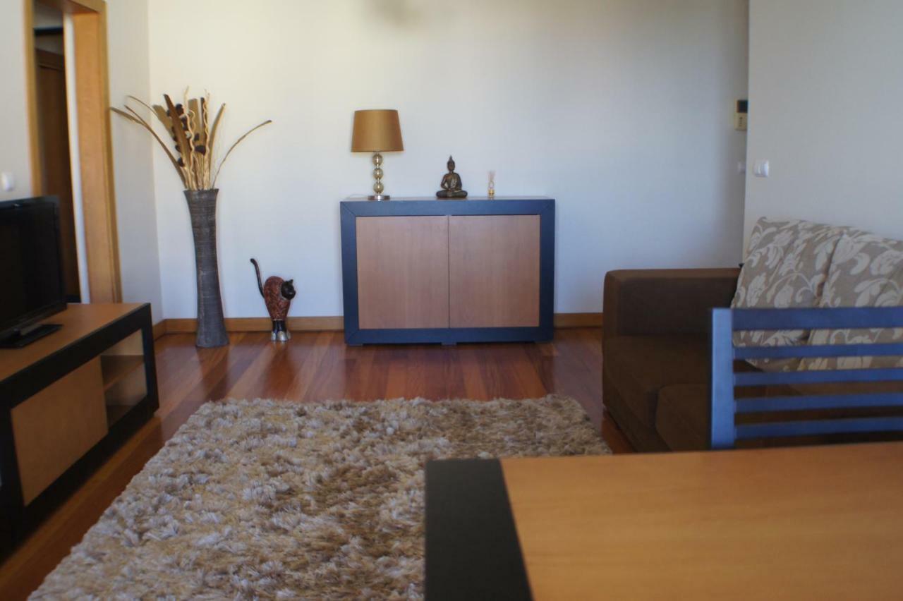 פונשל Luxury Apartment With Pool מראה חיצוני תמונה