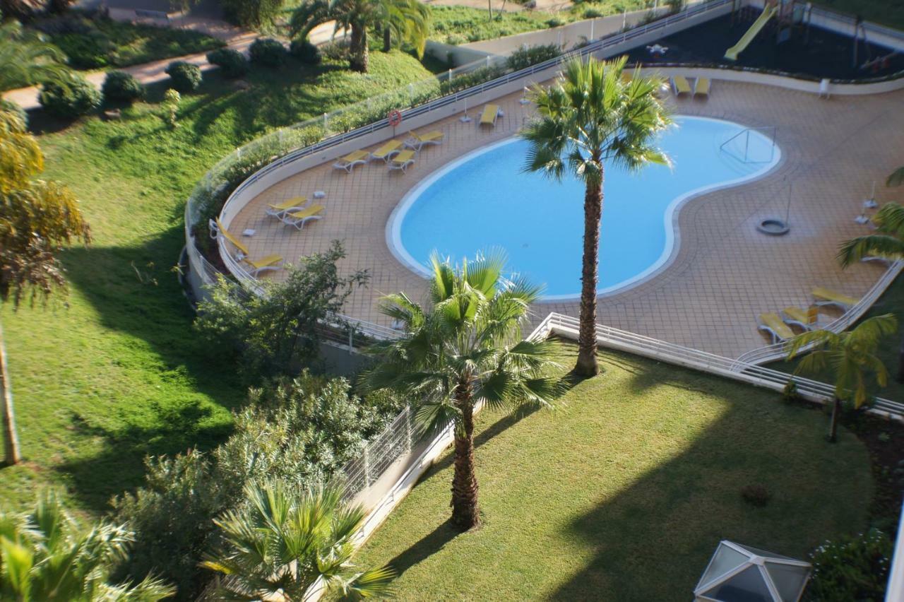 פונשל Luxury Apartment With Pool מראה חיצוני תמונה